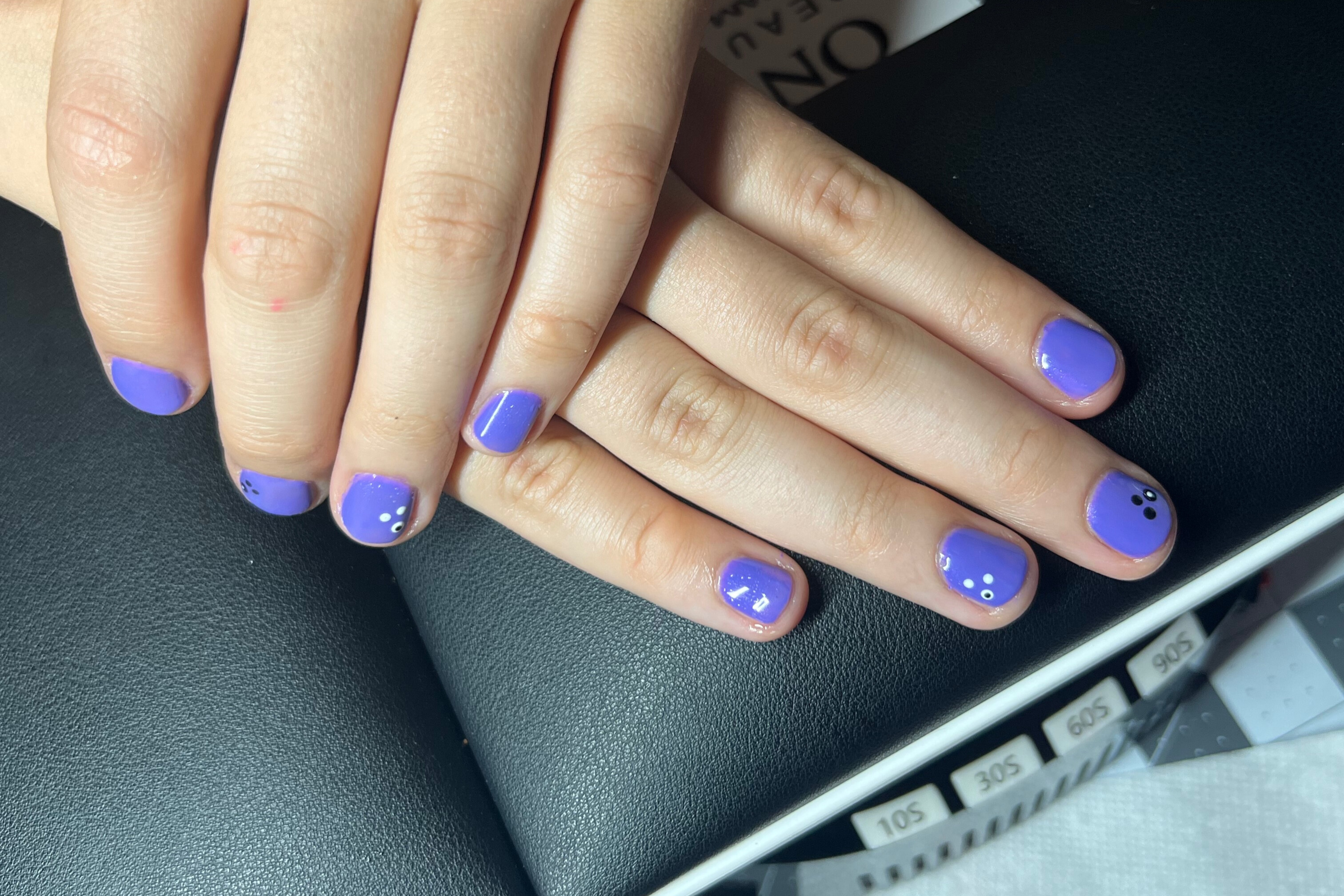 No chip manicure